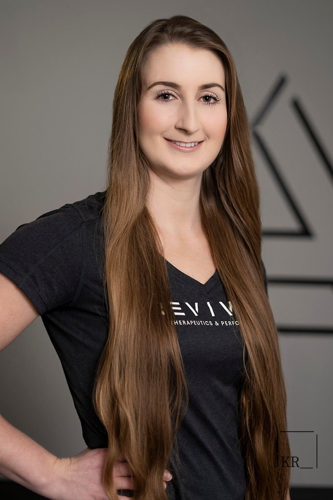 Carly Kolesnik athletic therapist, athletic therapy airdrie, pain treatment calgary, nerve pain treatment, concussion clinic, visceral manipulation craniosacral therapy rapid neurofacial reset revival airdrie best therapy